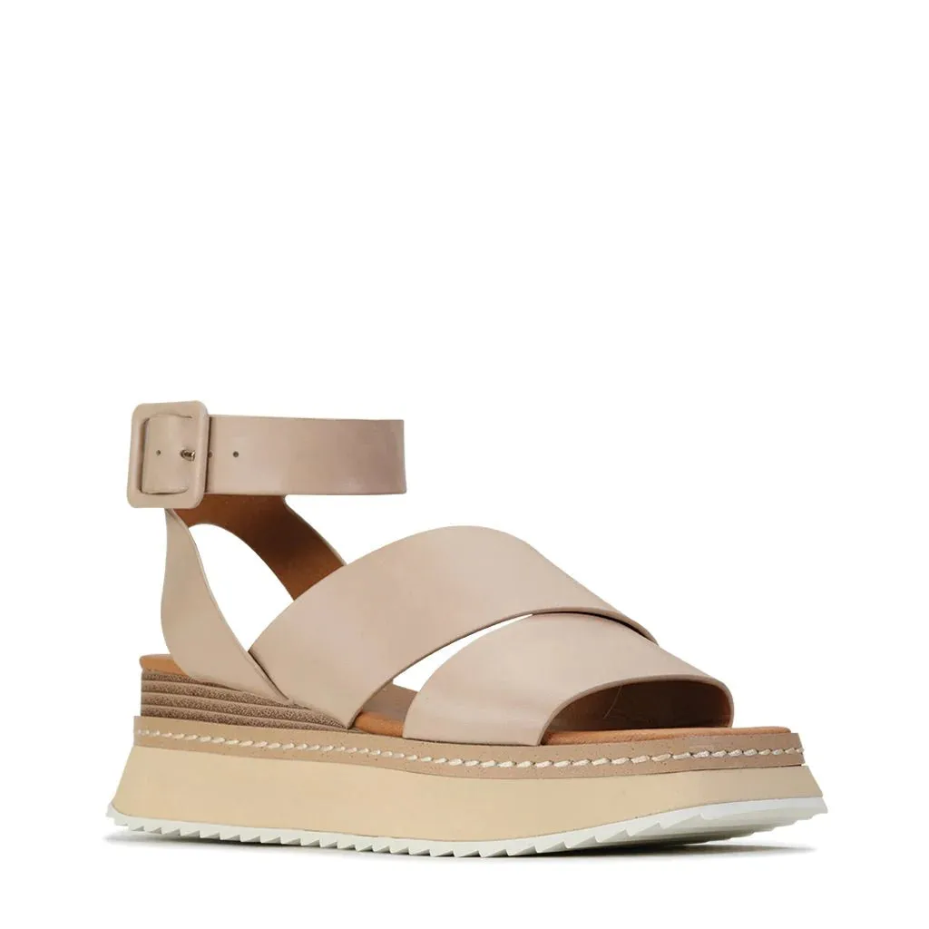 Tonality Wedge in Nude